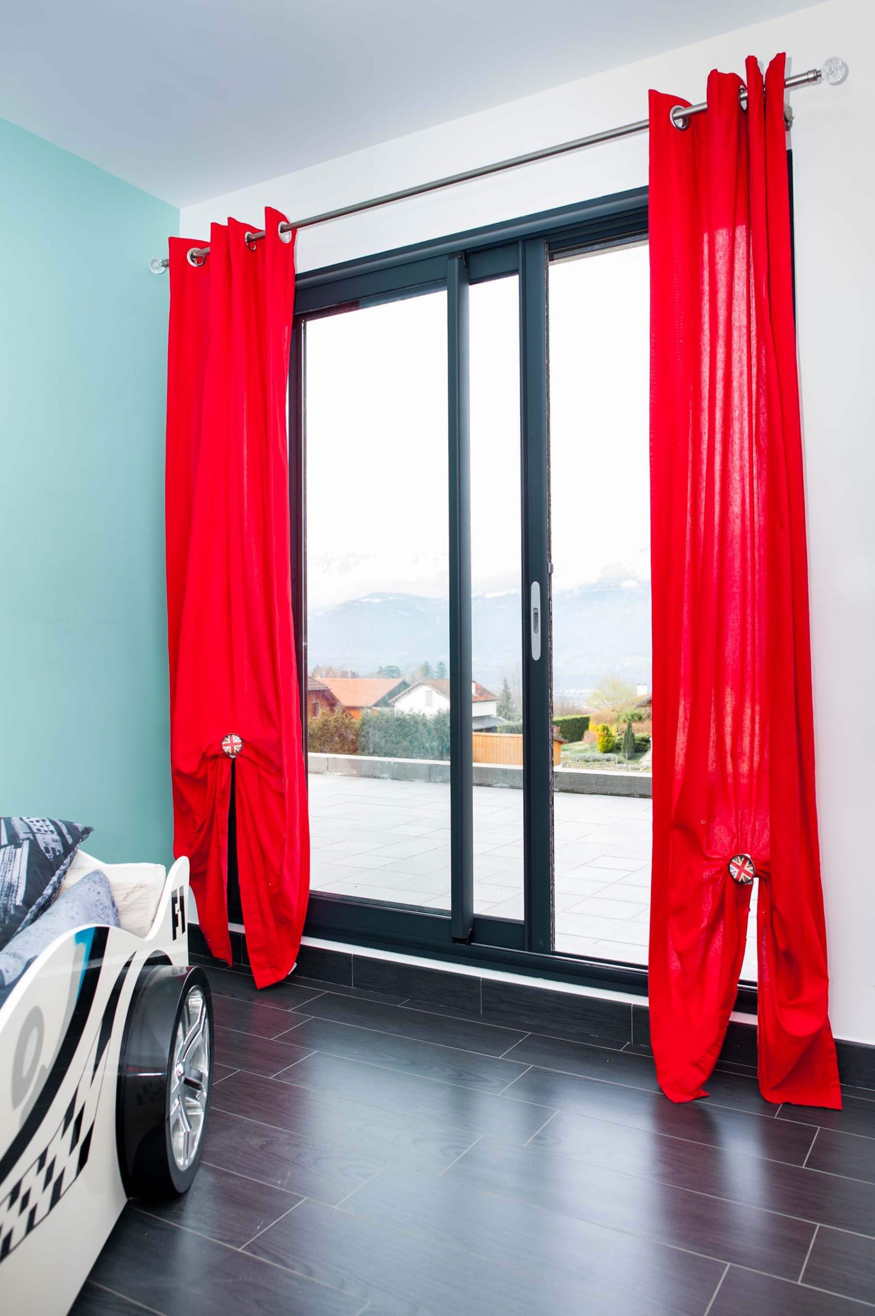 black AluK lift and slide aluminium doors